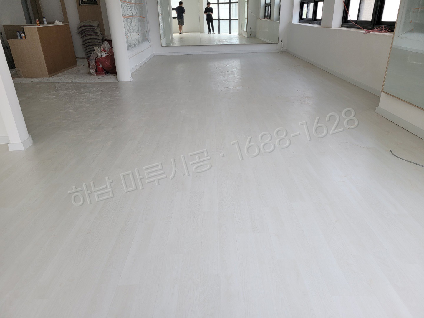 하남 천현동 강화마루 포레스트 내츄럴화이트 상가 바닥공사 마루시공업체 시공 후